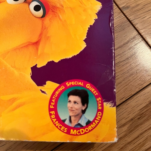 Sesame Street “Big Bird Gets Lost” VHS tape - Picture 2 of 11